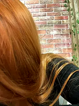 CandyShoopp online show from November 4, 2025, 7:35 pm