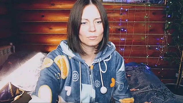 Snapshot of Platina_Fox chatting on December 4, 2024, 11:41 am Platina Fox online show from December 4, 2024, 11:41 am