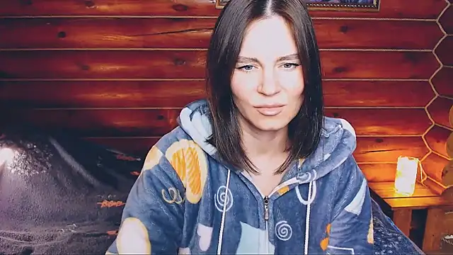 Snapshot of Platina_Fox chatting on March 4, 2025, 10:02 am Platina Fox online show from March 4, 2025, 10:02 am