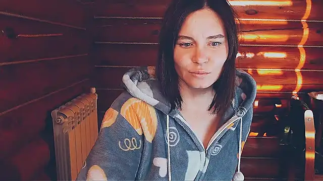 Snapshot of Platina_Fox chatting on October 20, 2025, 10:16 am Platina Fox online show from October 20, 2025, 10:16 am