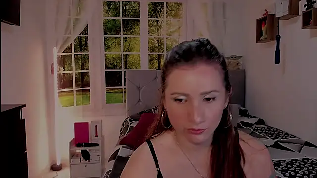 Snapshot of vanessabrown_ chatting on May 28, 2026, 7:55 pm vanessabrown online show from May 28, 2026, 7:55 pm