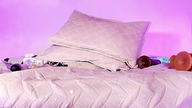 Snapshot of sofi_decker chatting on February 16, 2025, 6:21 am sofi decker online show from February 16, 2025, 6:21 am