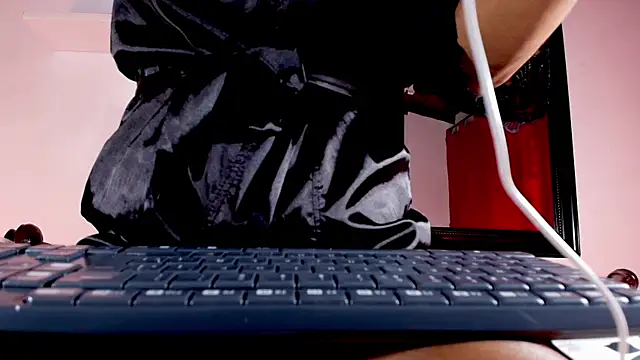 Snapshot of sofi_decker chatting on March 14, 2025, 3:04 am sofi decker online show from March 14, 2025, 3:04 am