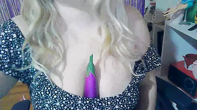 PinkPudding online show from February 21, 2025, 7:21 pm