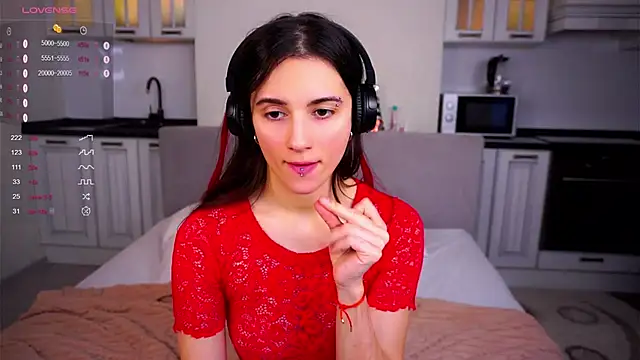 Holla Molly online show from February 23, 2025, 12:16 pm