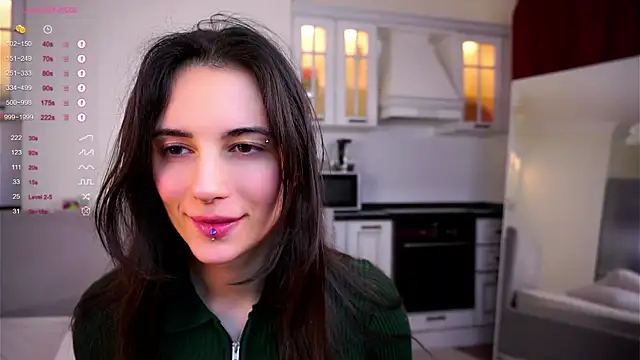 Holla Molly online show from February 27, 2025, 2:43 pm