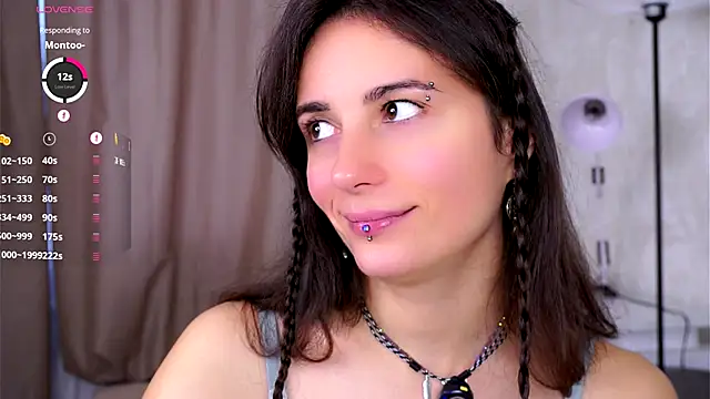 Holla Molly online show from October 14, 2025, 5:52 am