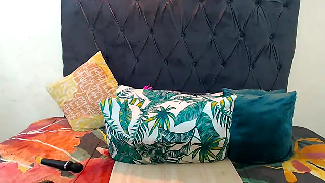 AvaOcean online show from October 14, 2025, 9:59 pm