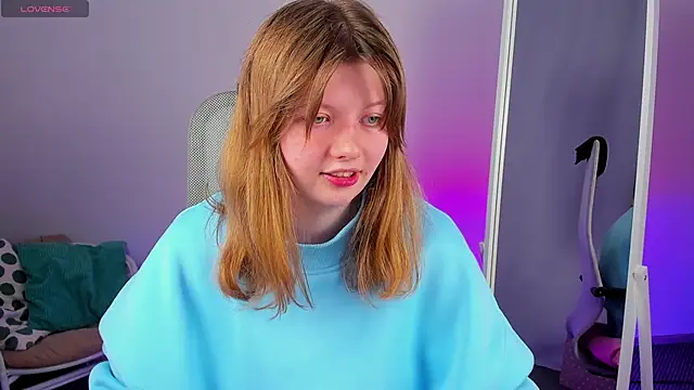 Vivian cutie online show from March 5, 2025, 3:29 pm