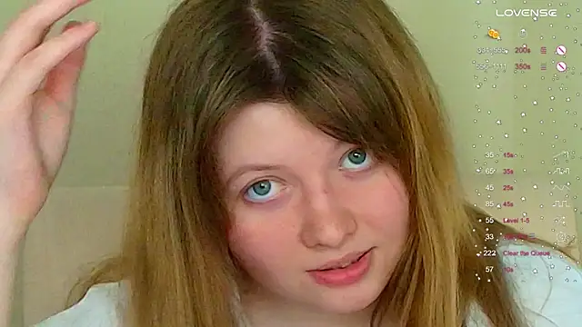 Vivian cutie online show from March 20, 2025, 3:36 pm