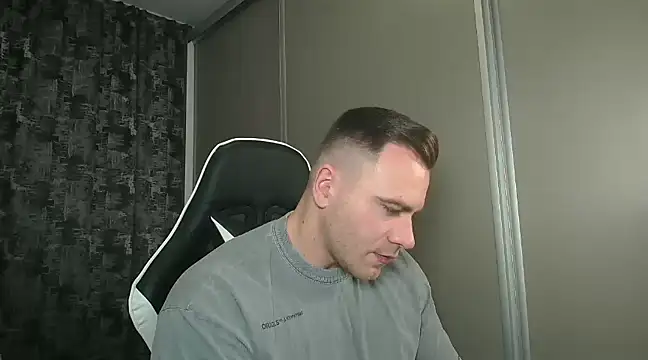 Thori92 online show from January 22, 2025, 7:34 pm