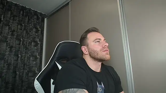 Thori92 online show from February 7, 2025, 6:56 pm