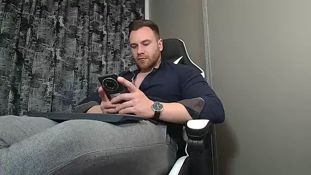 Thori92 online show from February 18, 2025, 7:41 pm