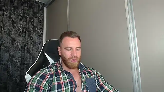 Thori92 online show from September 14, 2025, 1:32 pm