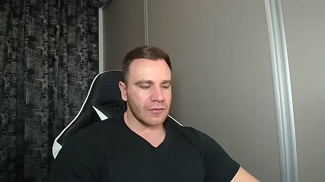 Thori92 online show from February 26, 2026, 5:12 pm