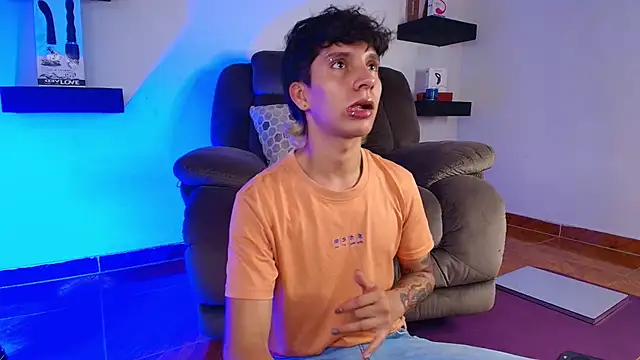 JacoboSwam online show from February 6, 2025, 11:15 pm