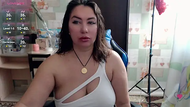 Korolek12 online show from November 19, 2025, 5:07 am