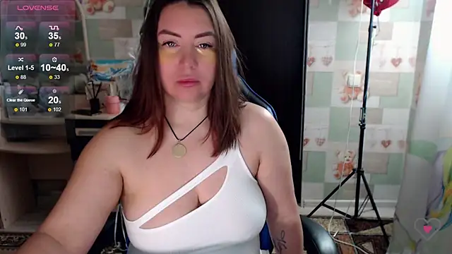 Korolek12 online show from November 24, 2025, 4:56 am