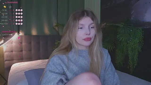 Snapshot of _aleksa_ chatting on December 4, 2024, 12:36 pm  aleksa  online show from December 4, 2024, 12:36 pm