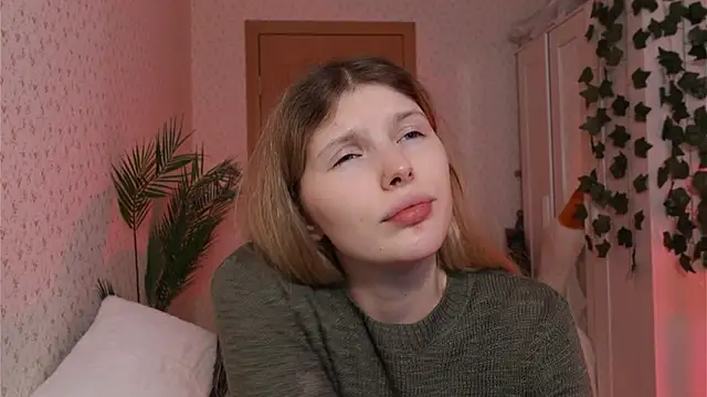 Snapshot of _aleksa_ chatting on December 8, 2024, 7:47 am  aleksa  online show from December 8, 2024, 7:47 am