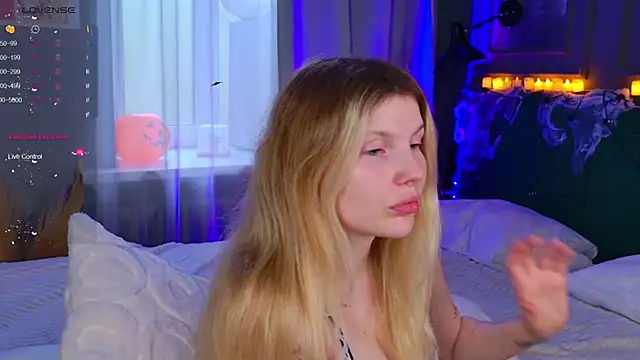 Snapshot of _aleksa_ chatting on October 29, 2025, 6:48 am  aleksa  online show from October 29, 2025, 6:48 am