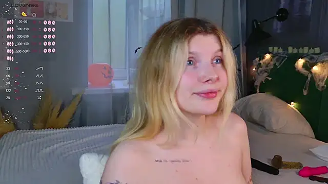 Snapshot of _aleksa_ chatting on November 1, 2025, 7:10 am  aleksa  online show from November 1, 2025, 7:10 am