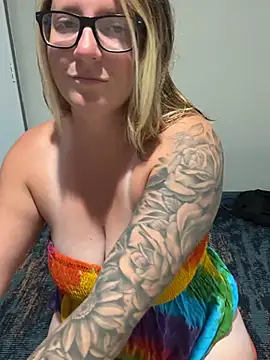 Lizzyloo online show from February 27, 2026, 3:34 pm