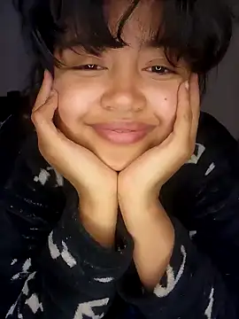 Peach Girll online show from February 7, 2025, 5:10 am