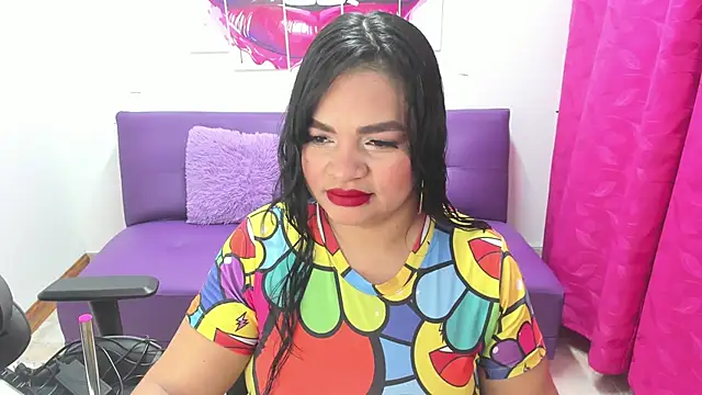 Snapshot of Cloe_35 chatting on March 22, 2025, 7:42 pm Cloe 35 online show from March 22, 2025, 7:42 pm