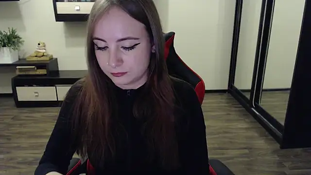 Laralianna online show from September 12, 2025, 2:39 pm