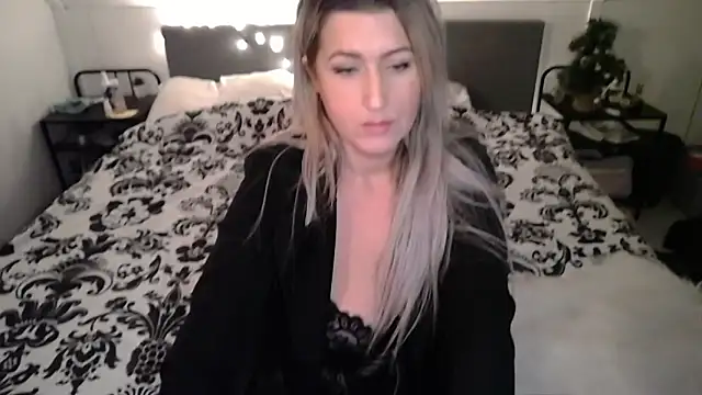 TessToy online show from January 17, 2025, 5:51 pm