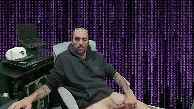 kuruptxxx live online show from March 13, 2025, 7:28 pm