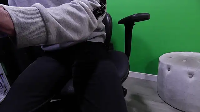 kuruptxxx live online show from September 17, 2025, 6:31 pm