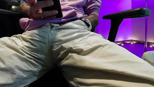 kuruptxxx live online show from November 5, 2025, 7:03 pm