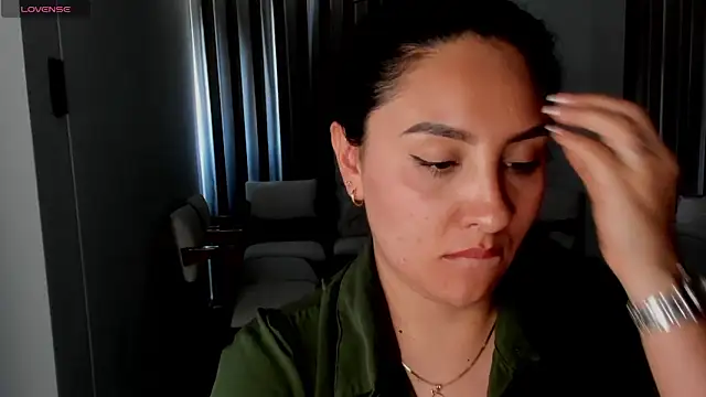 AnushaKumari online show from October 17, 2025, 4:09 pm