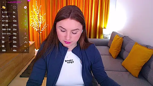  Mia Adams online show from January 8, 2025, 10:15 am