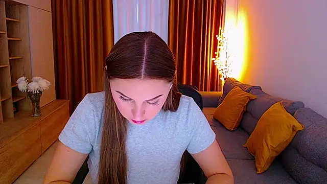  Mia Adams online show from October 12, 2025, 6:01 am