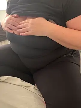 sweeti Em online show from April 2, 2026, 3:09 pm