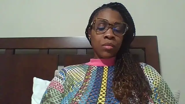 Snapshot of MsJuicy chatting on December 21, 2024, 12:49 pm MsJuicy online show from December 21, 2024, 12:49 pm