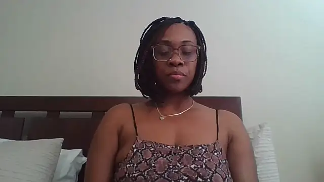 Snapshot of MsJuicy chatting on January 6, 2025, 8:28 pm MsJuicy online show from January 6, 2025, 8:28 pm