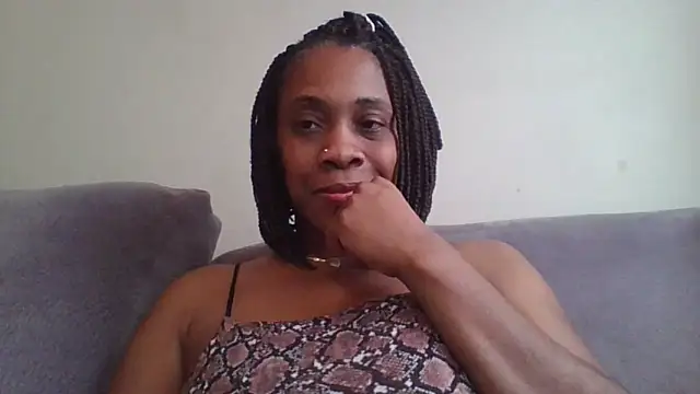 Snapshot of MsJuicy chatting on February 7, 2025, 9:48 pm MsJuicy online show from February 7, 2025, 9:48 pm