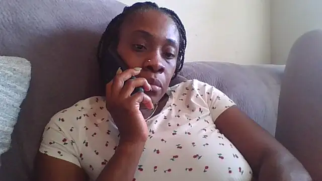 Snapshot of MsJuicy chatting on November 12, 2025, 9:14 pm MsJuicy online show from November 12, 2025, 9:14 pm