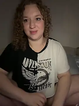 EmmieRae online show from September 10, 2025, 4:01 am