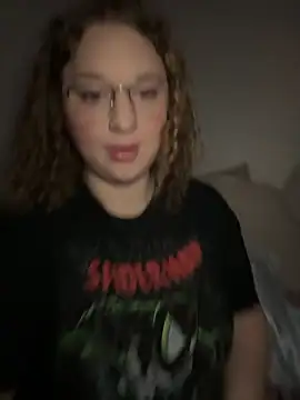 EmmieRae online show from September 19, 2025, 4:14 am