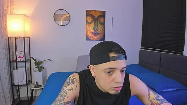 alejandro calderon1 online show from June 10, 2026, 12:33 am