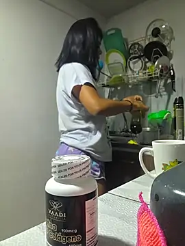 Hannah-grace online show from November 16, 2025, 10:21 am