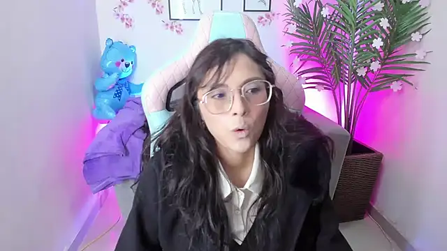 Kyomi chang online show from March 20, 2025, 12:53 pm