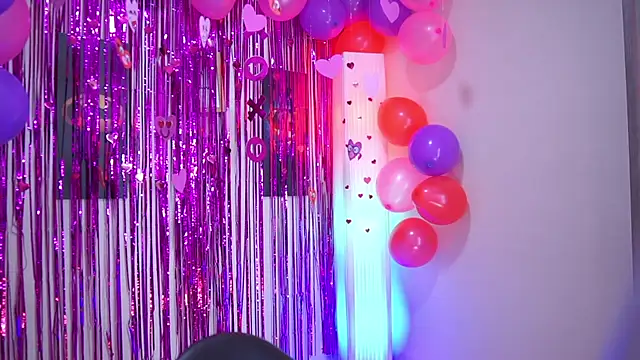 Kyomi chang online show from September 18, 2025, 12:51 pm