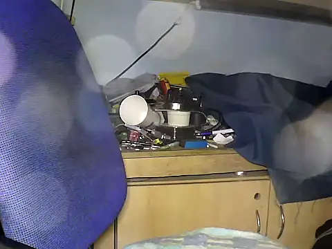 SkaterHun online show from September 14, 2025, 5:56 pm