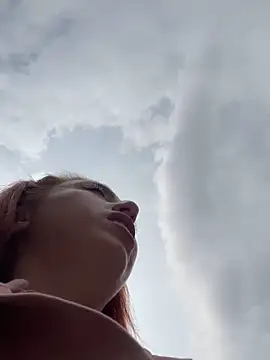 Sofhi a20 online show from February 12, 2025, 8:29 pm